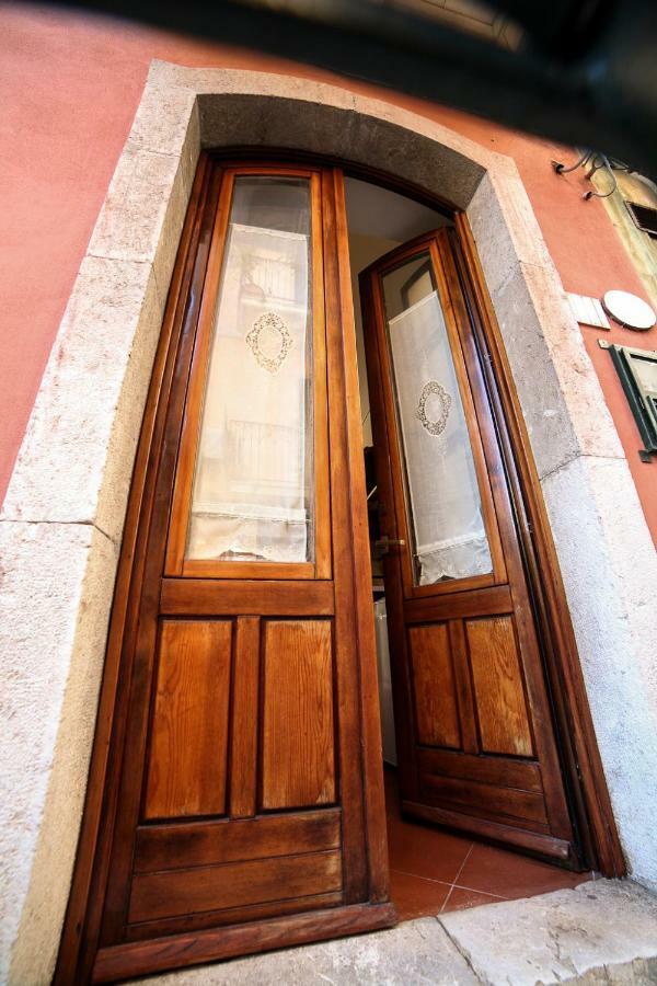 Il Carretto Taormina Center Apartment ภายนอก รูปภาพ